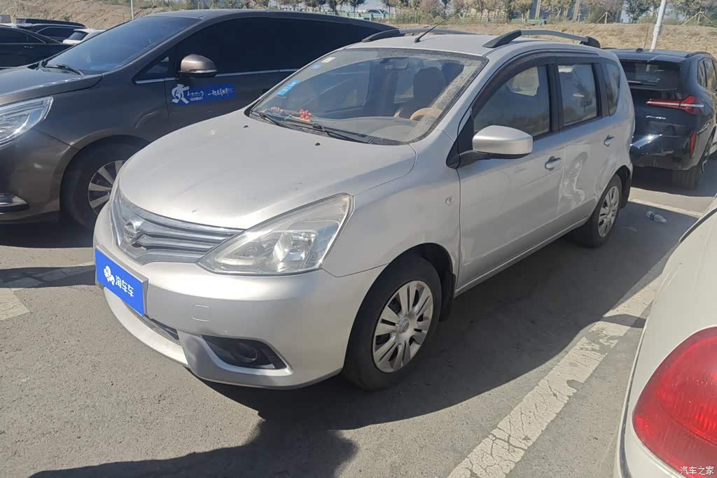 2013 Nissan Livina 1.6XE Manual Comfort, фото 1, лот 10902394