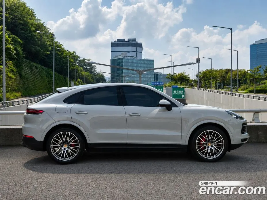 2022 Porsche Cayenne 3.0 COUPE PLATINUM EDITION, фото 3, лот 10213970
