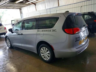 2021 CHRYSLER VOYAGER L, фото 2, лот 10866115