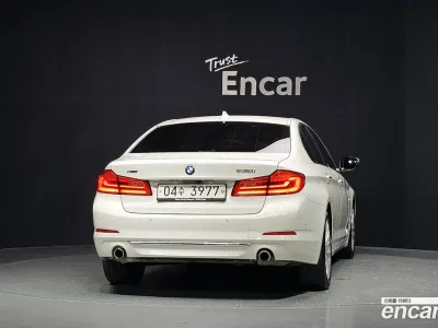 2018 BMW 5-Series 530i xDrive Luxury Plus, фото 4, лот 10221162