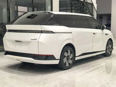 2024 XPeng X9 640 AWD High Performance Max, фото 4, лот 10375838