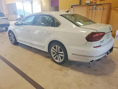 2017 VOLKSWAGEN PASSAT SEL PREMIUM, фото 2, лот 10837773