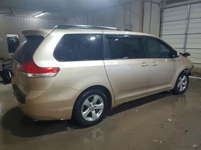 2013 TOYOTA SIENNA LE, фото 3, лот 10532121