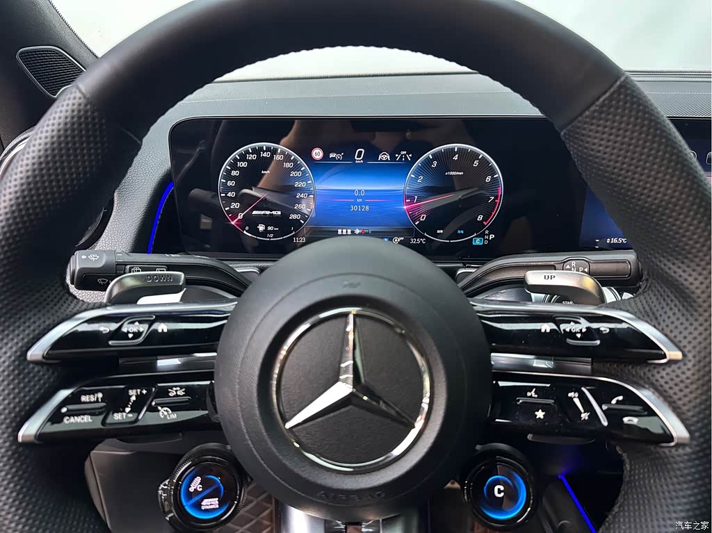 2025 Mercedes-Benz GLB AMG Model AMG GLB 35 4MATIC, фото 3, лот 10260887