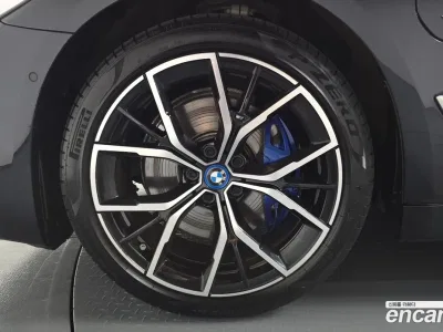 2023 BMW 5-Series 530e M Sport, фото 4, лот 10107429