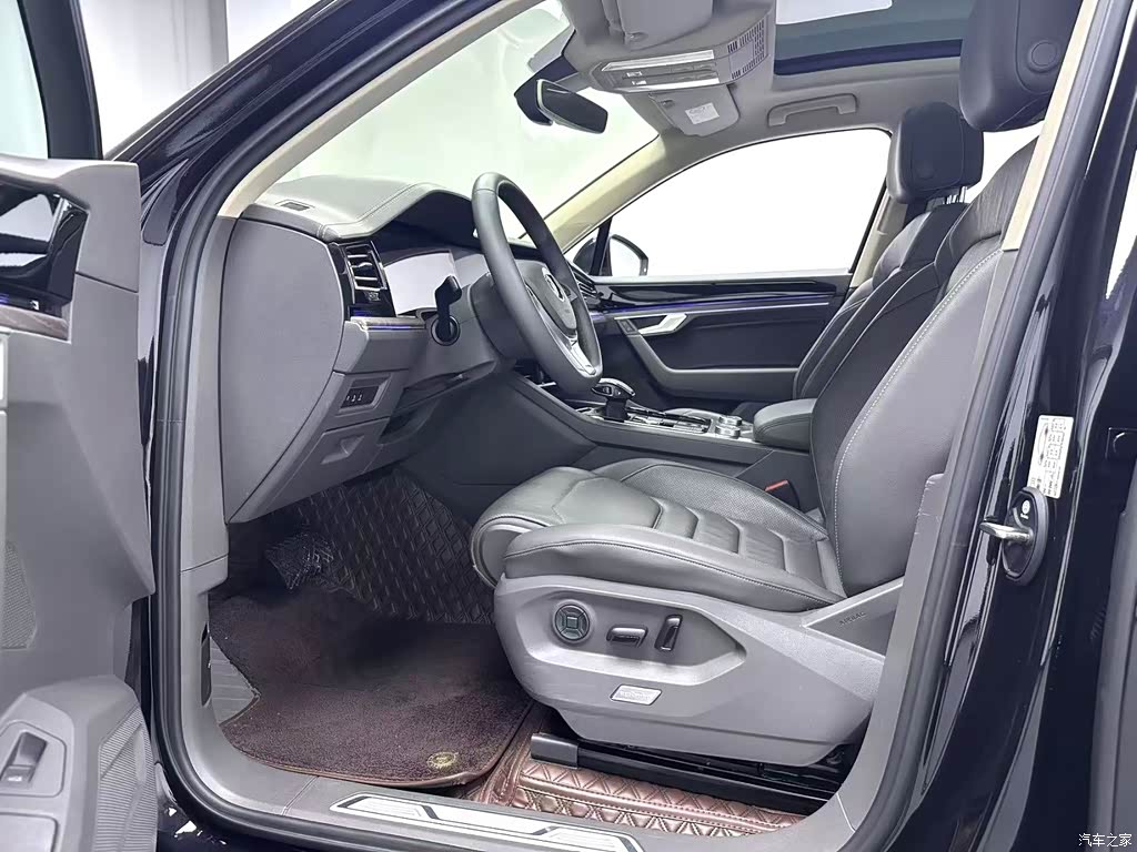 2019 Volkswagen Touareg 2.0TSI Sharp Wing Edition China VI, фото 2, лот 11214727