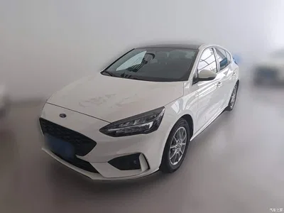 2021 Ford Focus Hatchback EcoBoost 180 Auto Trend, фото 1, лот 11570713