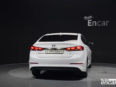 2018 Hyundai AVANTE 1.6 GDI Smart, фото 4, лот 10126374