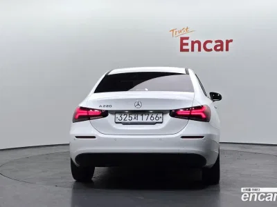2020 Mercedes-Benz A-Class A220 Sedan, фото 4, лот 10039842