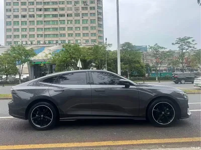 2023 Changan UNI-V 1.5T Luxury Edition, фото 4, лот 10251005