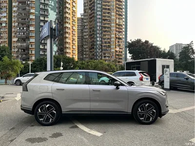 2025 Volvo XC70 Plug-in Hybrid Standard, фото 4, лот 11183745