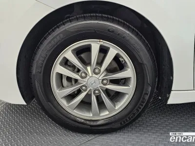 2019 Hyundai AVANTE 1.6, фото 4, лот 10099237
