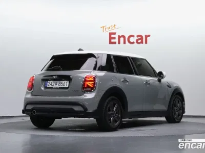 2023 Mini Cooper 5Door Classic, фото 1, лот 10095291