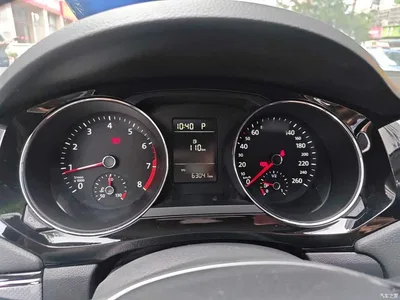 2015 Volkswagen Sagitar 230TSI Automatic Comfort, фото 4, лот 10459071