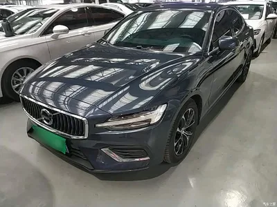 2021 Volvo S60 T4 Smart Elite Luxury, фото 1, лот 10670948