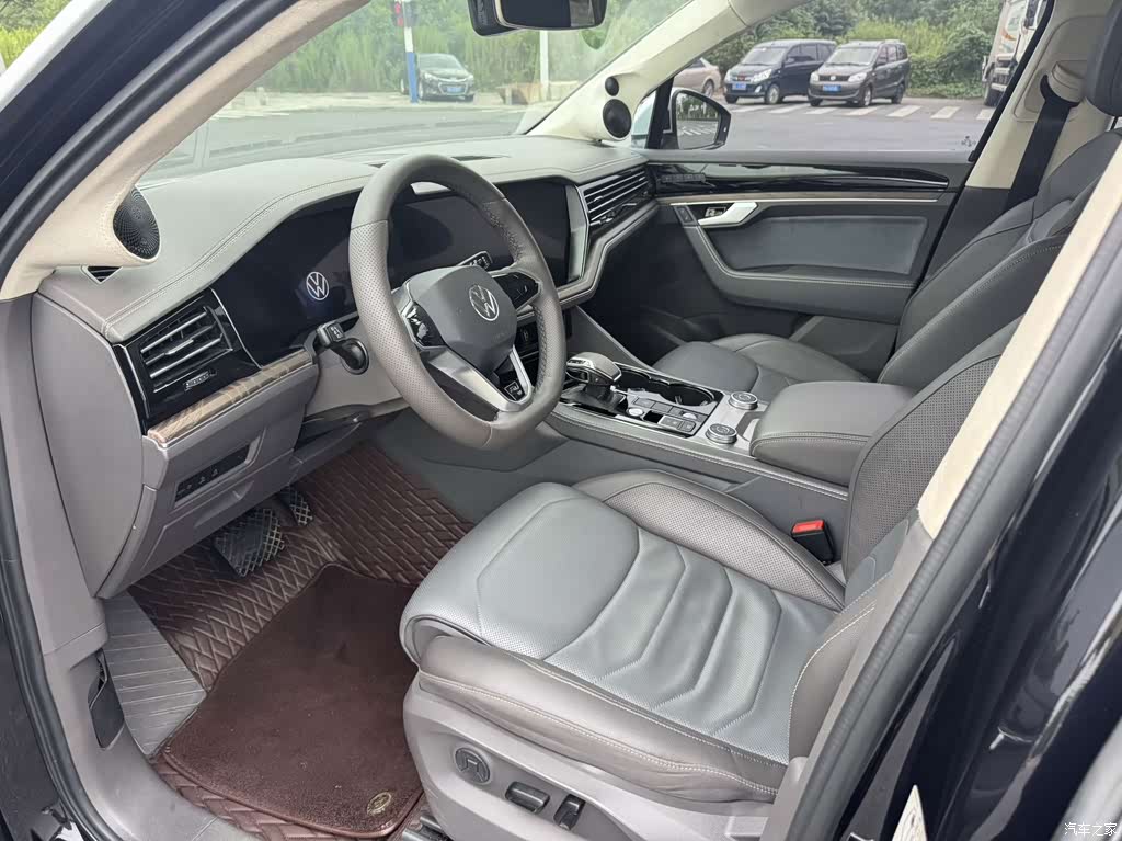 2019 Volkswagen Touareg 3.0TSI Sharp Edge Edition China V, фото 4, лот 11203512