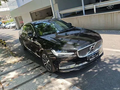 2024 Volvo S90 B5 Momentum Luxury Edition, фото 3, лот 10368904