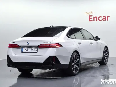 2025 BMW 5-Series 530i xDrive M Sport, фото 2, лот 10070335