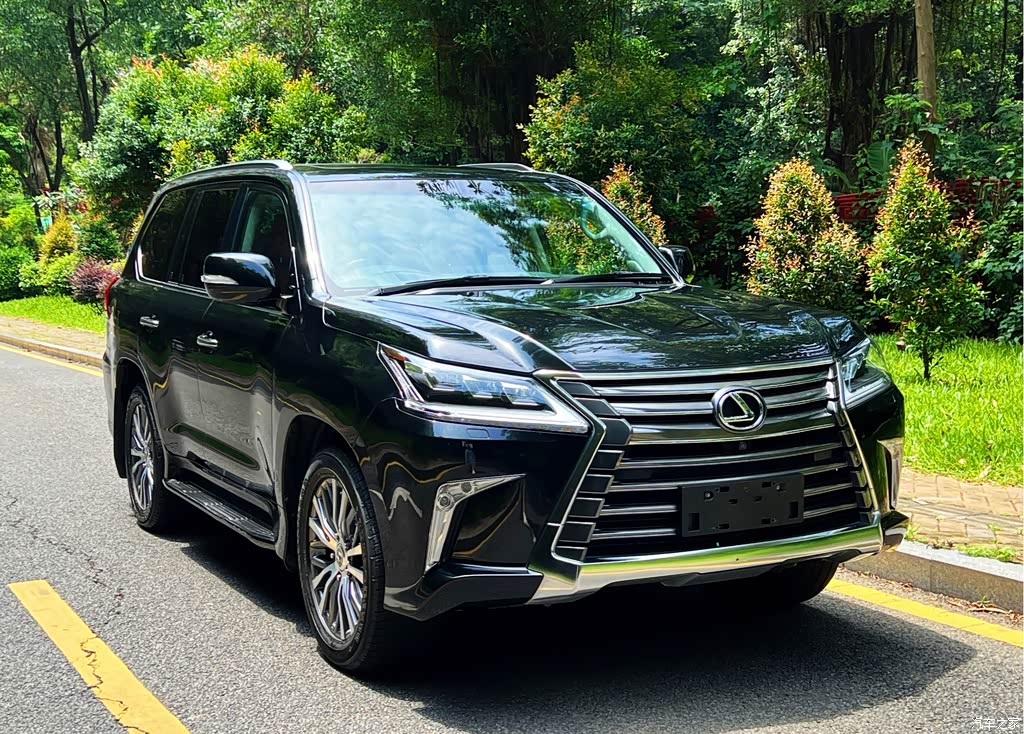 2017 Lexus LX 570 Dynamic Luxury, фото 3, лот 11204471