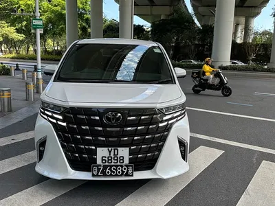2025 Toyota Alphard Hybrid 2.5L Ultimate Gold Edition, фото 2, лот 10315085