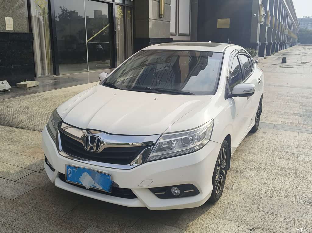2015 Honda Lingpai 1.8L Automatic Luxury, фото 1, лот 11201917