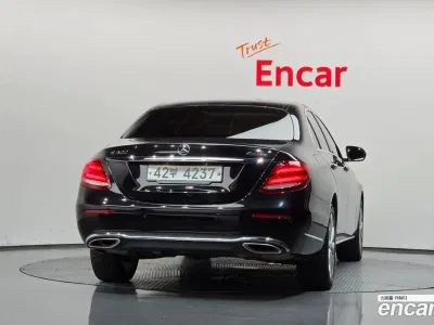 2018 Mercedes-Benz E-Class E300 4MATIC Exclusive, фото 4, лот 10179692