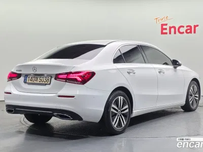 2021 Mercedes-Benz A-Class A220 Sedan, фото 2, лот 10037190
