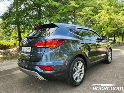 2016 Hyundai Santafe Diesel 2.0 2WD, фото 2, лот 10128115