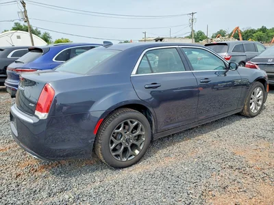 2015 CHRYSLER 300 LIMITED, фото 3, лот 10870204
