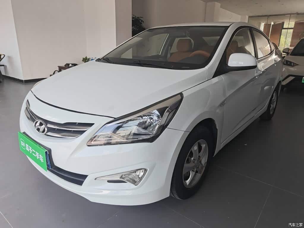 2014 Hyundai Verna 1.4L Manual Smart GLS, фото 1, лот 10456400