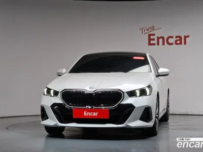 2026 BMW 5-Series 520i Special Edition, фото 2, лот 10518256