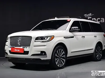 2022 Lincoln Navigator 3.5L, фото 1, лот 10224136