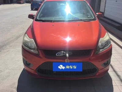 2013 Ford Focus Hatchback Classic 1.8L Manual Base, фото 2, лот 10280212