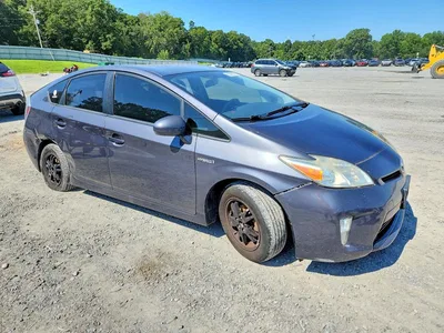 2015 TOYOTA PRIUS TWO, фото 4, лот 10532164