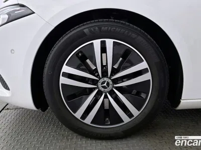 2021 Mercedes-Benz A-Class A220 Sedan, фото 4, лот 10040152