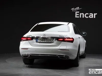2021 Mercedes-Benz E-Class E300e 4MATIC Exclusive, фото 3, лот 10780606