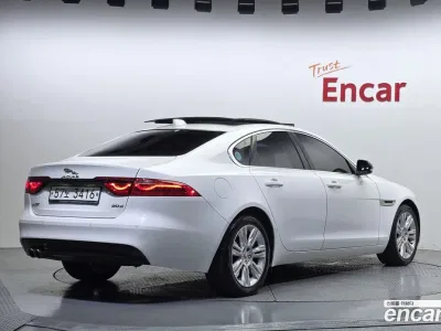 2017 Jaguar XF 20d Portfolio, фото 2, лот 11252374