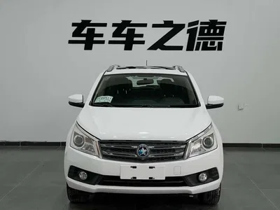 2015 Venucia T70 2.0L CVT Smart Edition, фото 3, лот 11153722