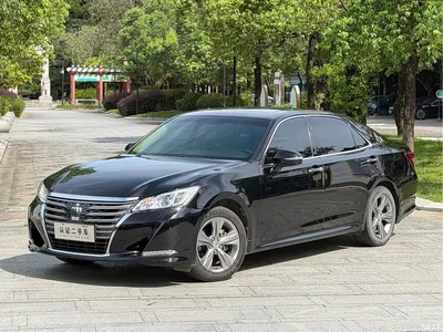 2015 Toyota Crown 2.5L Fashion Limited Edition, фото 1, лот 10270157
