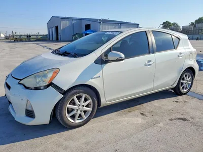 2013 TOYOTA PRIUS C THREE, фото 1, лот 10506640