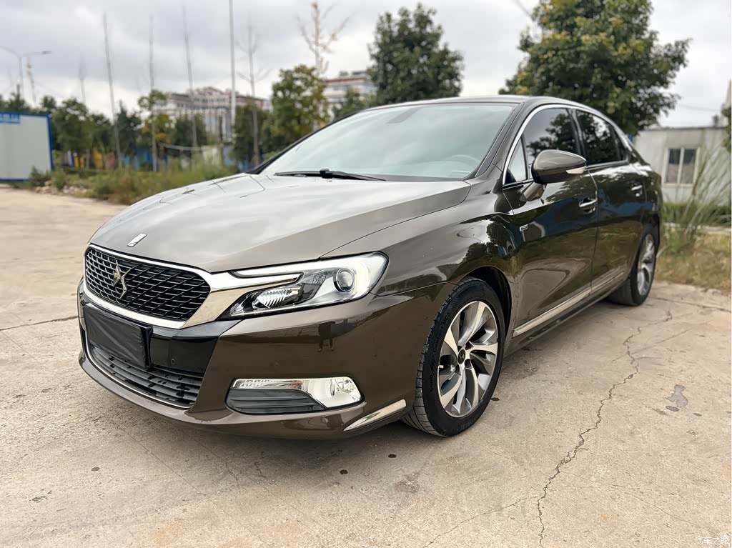 2014 DS 5LS 1.6T Luxury THP160, фото 1, лот 11171904