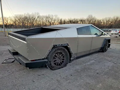 2025 TESLA CYBERTRUCK, фото 3, лот 10857530