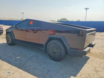 2024 TESLA CYBERTRUCK, фото 2, лот 10654377