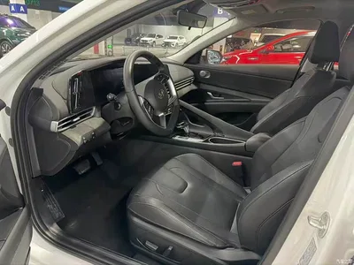 2022 Hyundai Elantra 1.5L CVT LUX Premium Edition, фото 4, лот 11243618