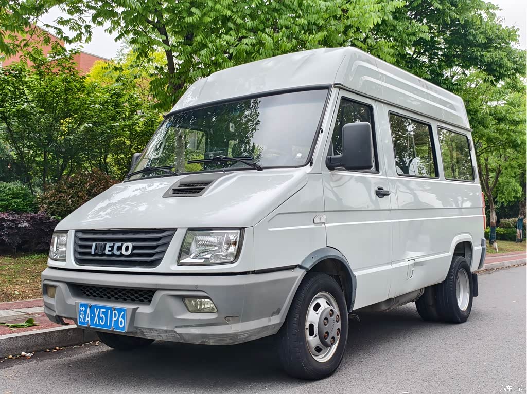 2017 Iveco Daily Model 2.5T A35 Bus 5-7 Seats 47Z5, фото 1, лот 11152086