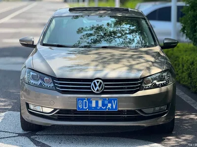 2011 Volkswagen Passat 1.8TSI DSG Royal Edition, фото 2, лот 11143166