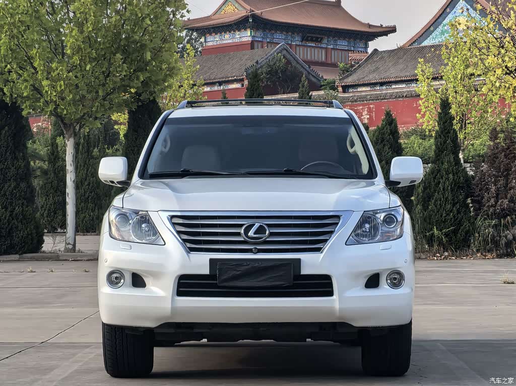 2009 Lexus LX 570, фото 2, лот 10999300