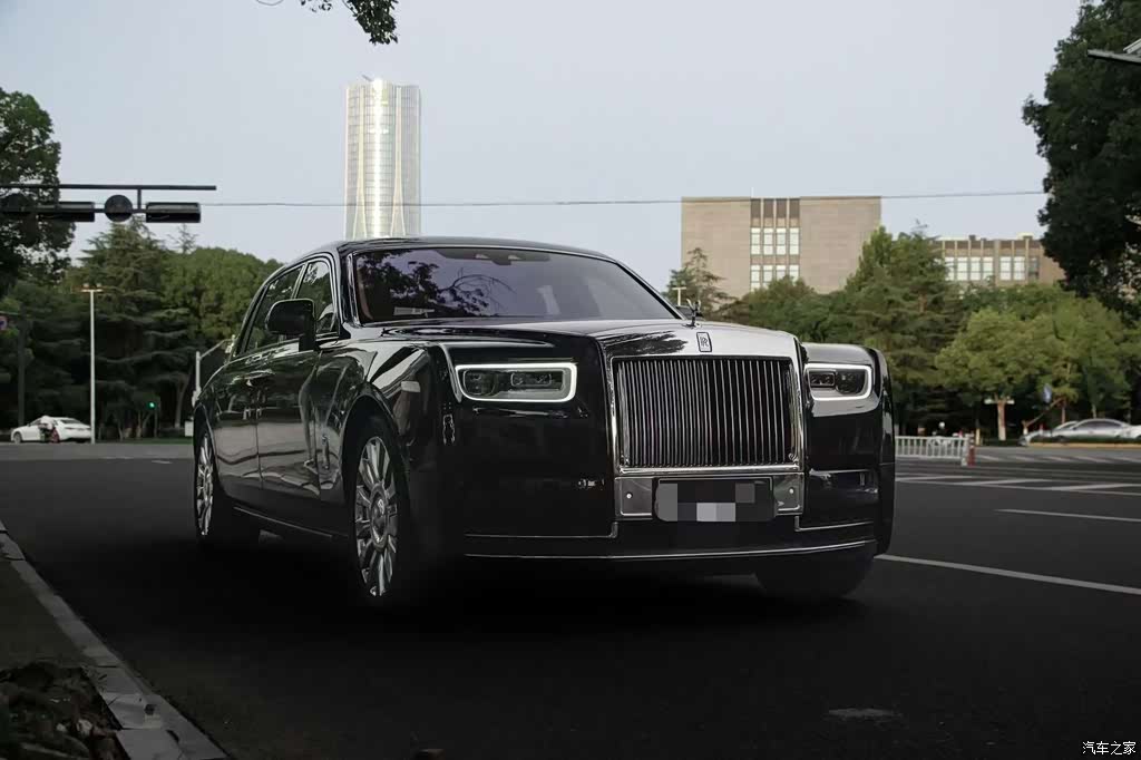 2018 Rolls-Royce Phantom, фото 4, лот 10236241