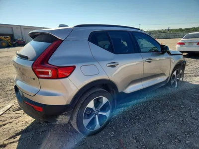 2024 VOLVO XC40 PLUS, фото 3, лот 10700911
