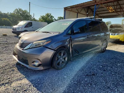 2016 TOYOTA SIENNA SE, фото 1, лот 10581784